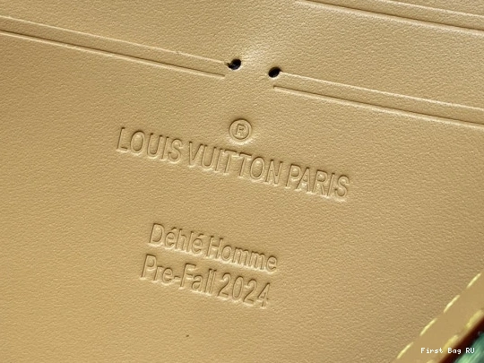 First bags ru reviews VUITTON LOUIS POCHETTE VOYAGE-27*21*6CM 0712